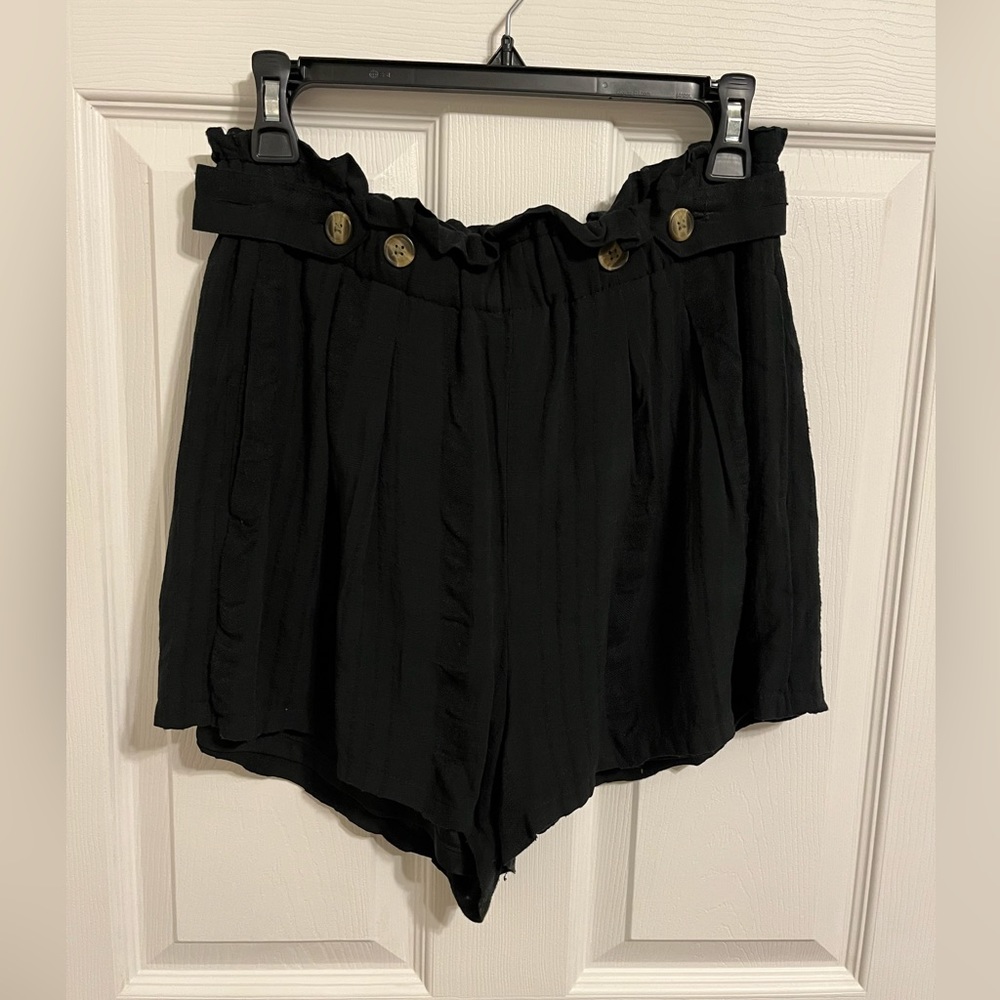 American Eagle flowy shorts